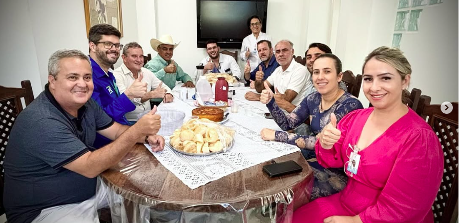 Prefeitura de Inconfidentes participa de reunião para fortalecimento da saúde regional